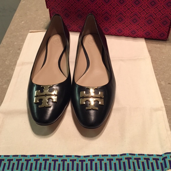 ✨New Tory Burch Black Raleigh Flats! - Picture 2 of 4