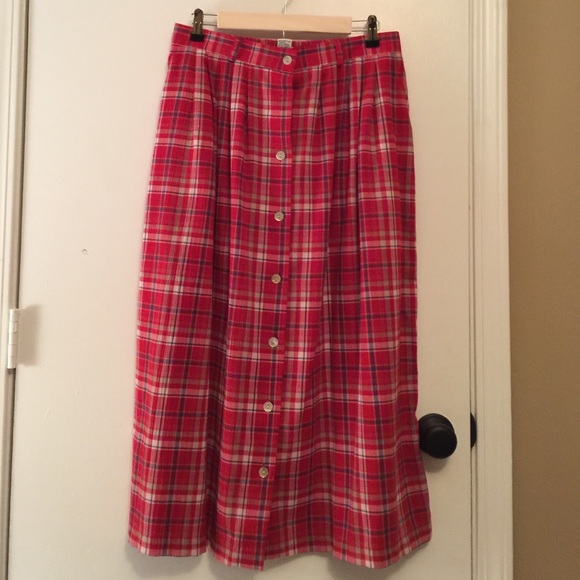 Red plaid skirt!