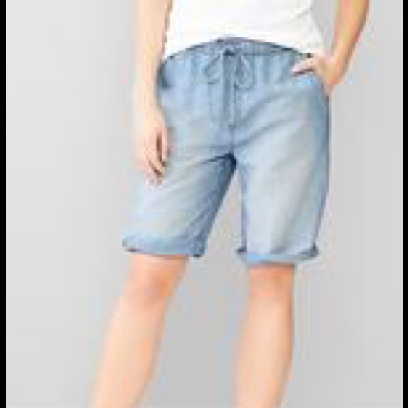 ☀️NWT Gap Linen Bermuda Shorts☀️