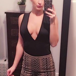 Brand New!! Deep V Black Bodysuit ✔️✔️