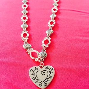 🚨Cute Silver Necklace🚨