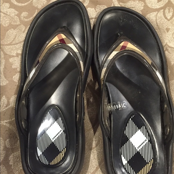 Burberry flip flops
