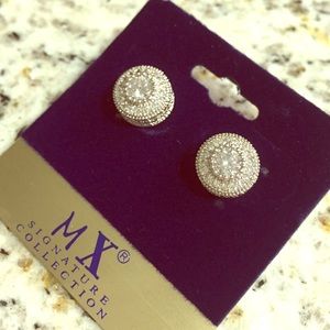 Diamond studs