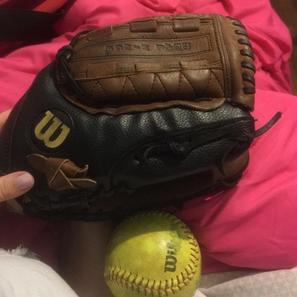 Wilson glove