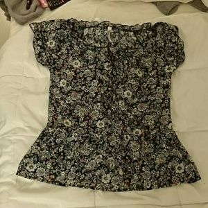 A beautiful flower shirt