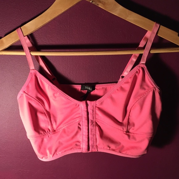 Sporty pink bralette