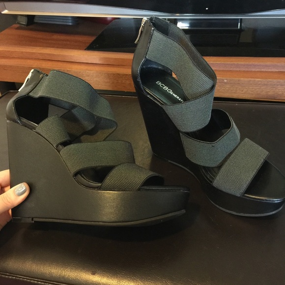 Brand new BCBG wedges