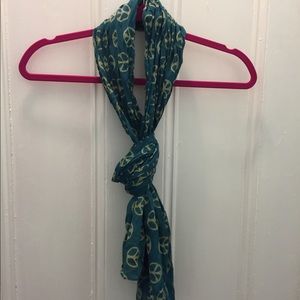 Peace sign scarf