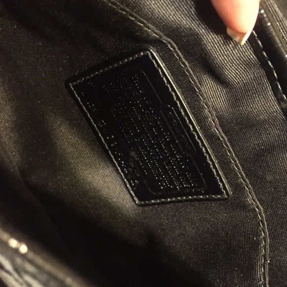 AUTHENTIC Coach purse ! - Picture 3 of 3