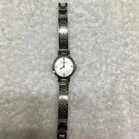 👜👠👙👗💯%Authentic Coach silver watch💍🌂👜👠💋