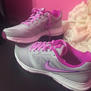 Great comfy Nike sneakers