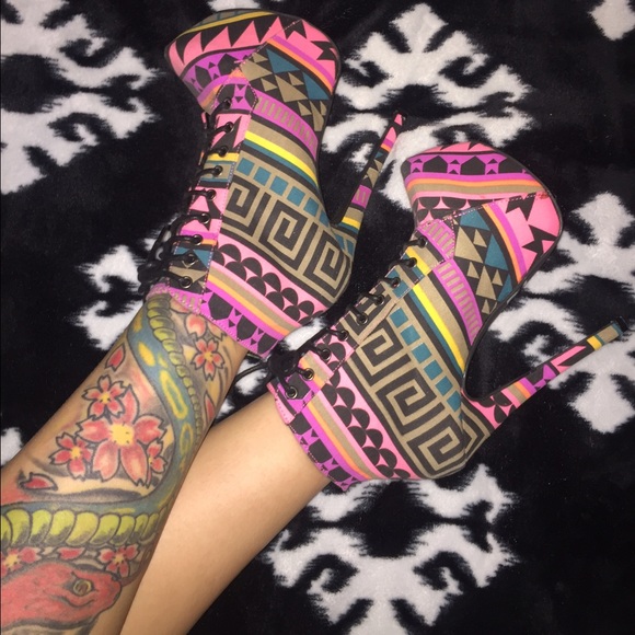 Pink multicolored tribal lace up booties. - Picture 1 of 2