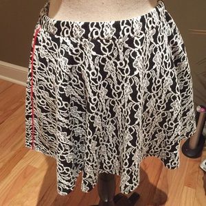 PAPER CRANE! Black & White Pattern Skirt