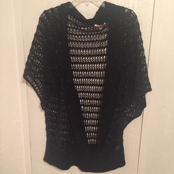 Netted overthrow shrug from Urban Outfitters - Picture 1 of 2