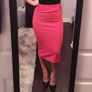 Brand New! Midi Pencil Skirt 🌺