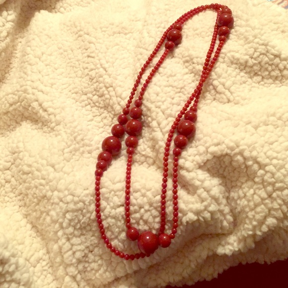 VINTAGE...red bead necklace