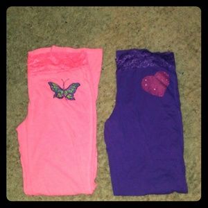 2 pair of leggings
