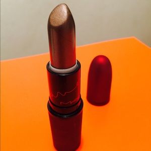 MAC Viva Glam Rihanna 2 Lipstick