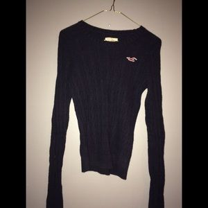 Hollister navy sweater