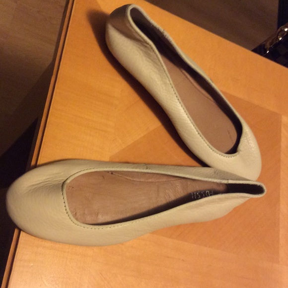 Fossil Shoes - New Fossil vintage  flats leather shoes size 6.5