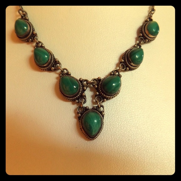 925 Sterling Silver Cabochon Tear Pear Malachite