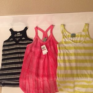 LOT of 3 C&C Splendid tanks size XS