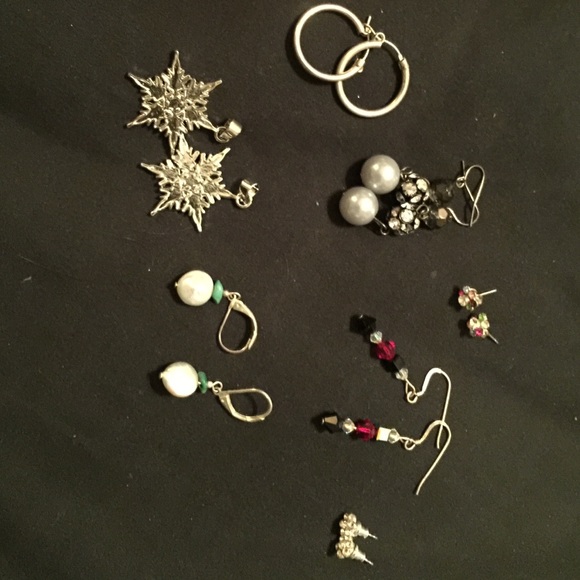BUNDLED...6 pair of earrings and 2 charms
