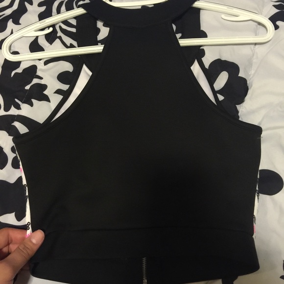 Top - Picture 4 of 4