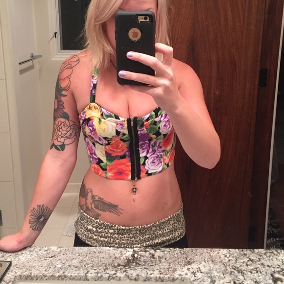 Crop top