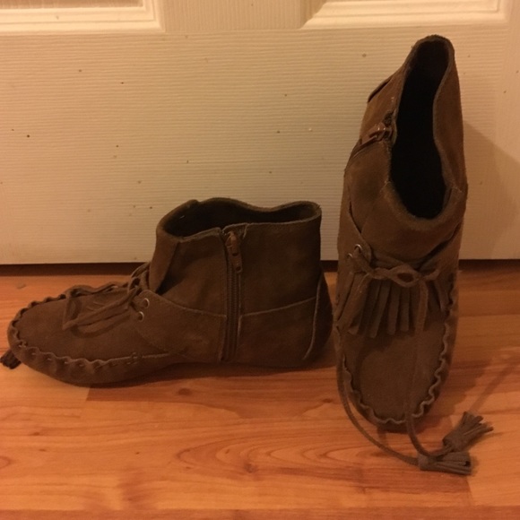 Minnetonka Ankle Boots