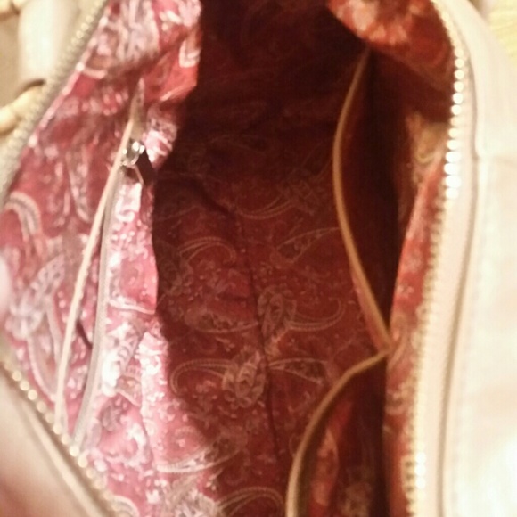 SOLD! GORGEOUS NEW W/OUT TAGS BOUTIQUE BARREL BAG - Picture 3 of 4