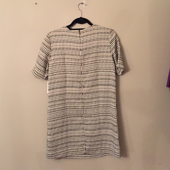 NWT Zara basic elbow sleeve dress - Picture 4 of 4