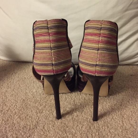 Bebe platforms - Picture 2 of 4