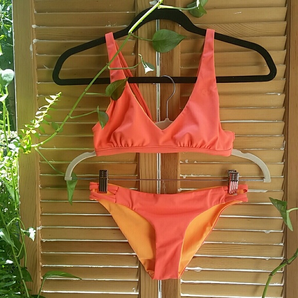 RipCurl Mirage reversible bikini!