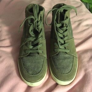 Studded wedge american eagle sneakers!