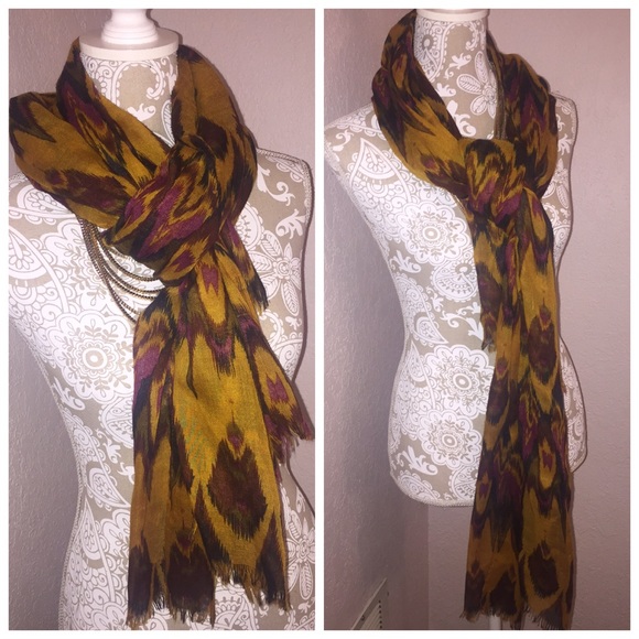 Scarf - Picture 2 of 3