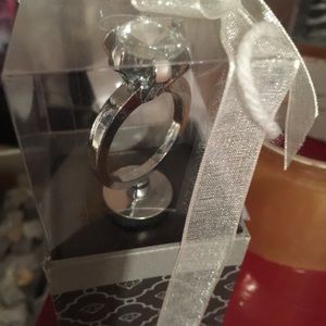 12 engagement ring wine stopper