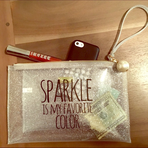 ❌ sold in bundle Deux Lux wristlet or makeup bag