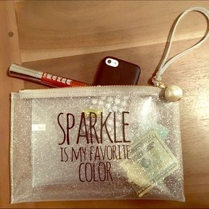 ❌ sold in bundle Deux Lux wristlet or makeup bag