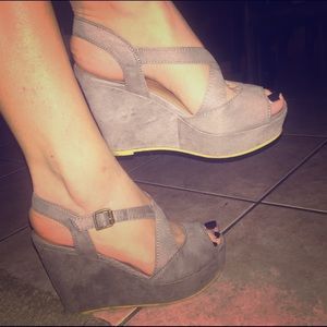 Forever 21 wedges