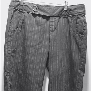 DKNY Capri length slacks