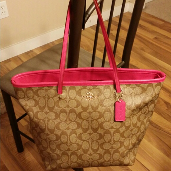 Super cute coach purse