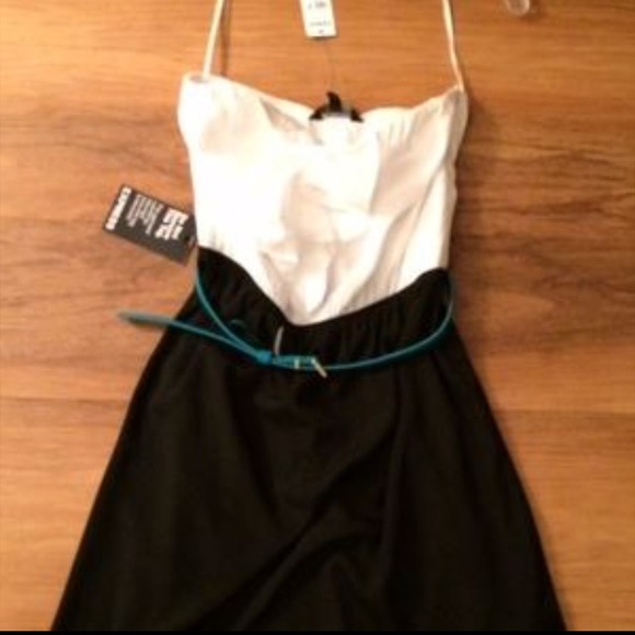 Color Block NEW $10 price drop firm unless bundled - Picture 2 of 3