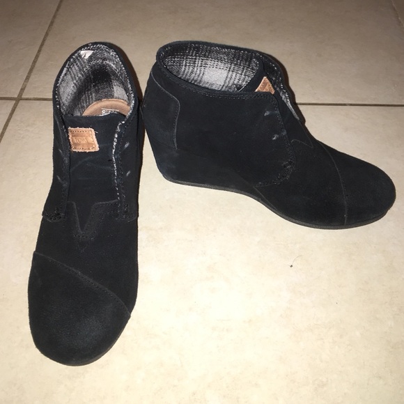 Toms desert bootie in black