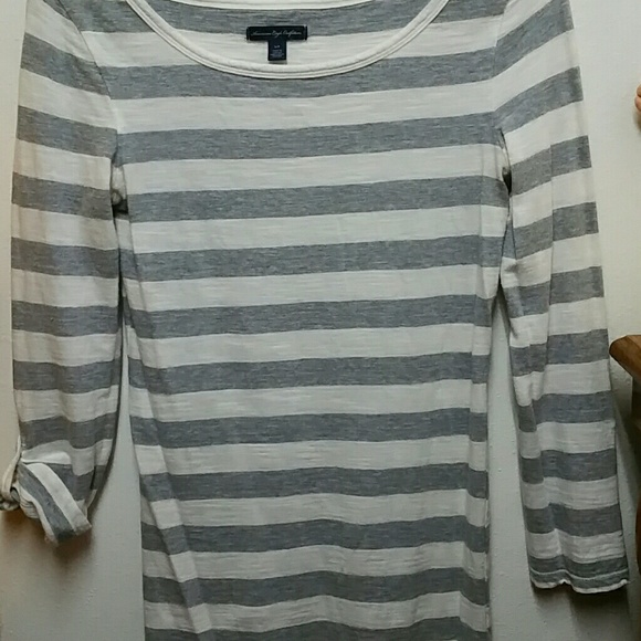 Long sleeve American Eagle top. Sz small