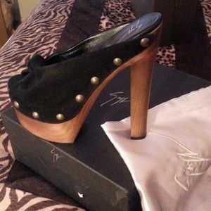 Giuseppe Zanotti Giuseppe Zanotti