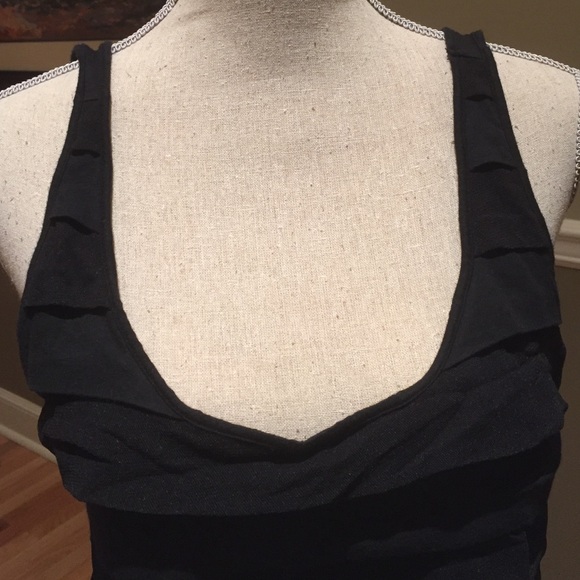 EXPRESS! BLACK RUFFLE SLEEVELESS DRESS - Picture 4 of 4