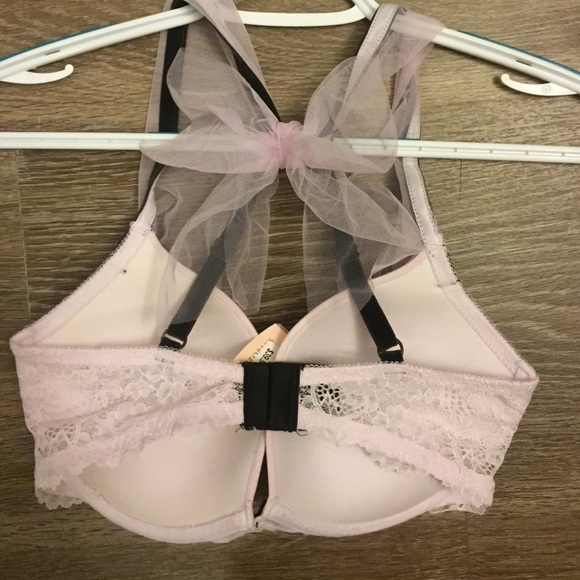 VS Fashion Show Bra - Picture 2 of 4