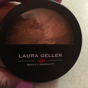 Laura Geller Balance-N-Brighten Foundation Deep