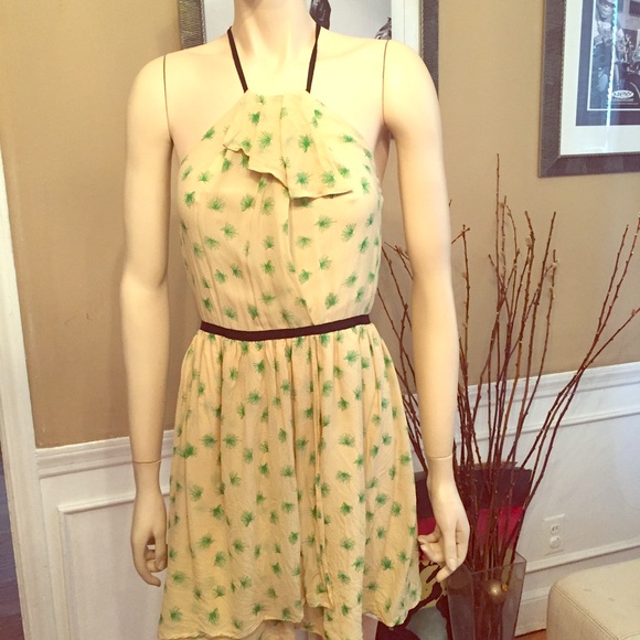 ❌SOLD❌WOMENS 100% SILK DRESS SIZE 2